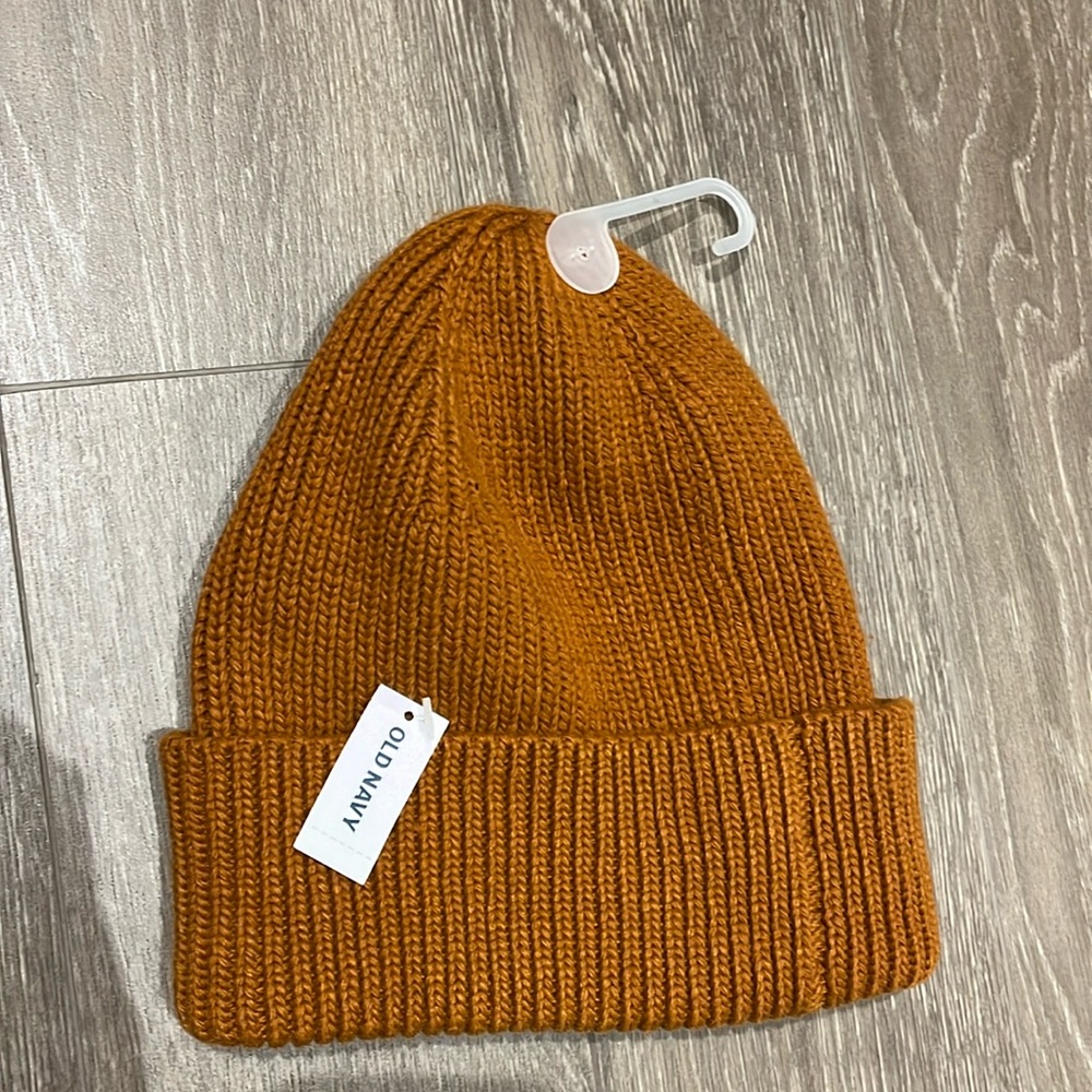 Old navy Beanie NWT